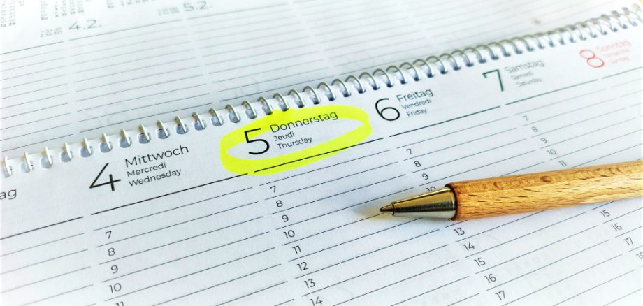 aufgeschlagener Terminkalender